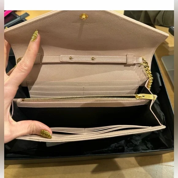 Yves Saint Laurent Blush Quilted Clutch with Gold Chain - Picture 2 of 3